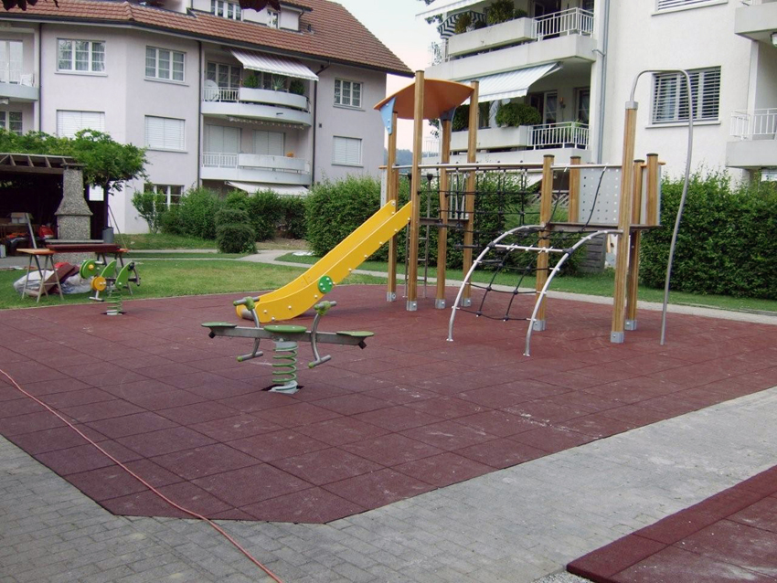 Isolgomma-Schötz playground